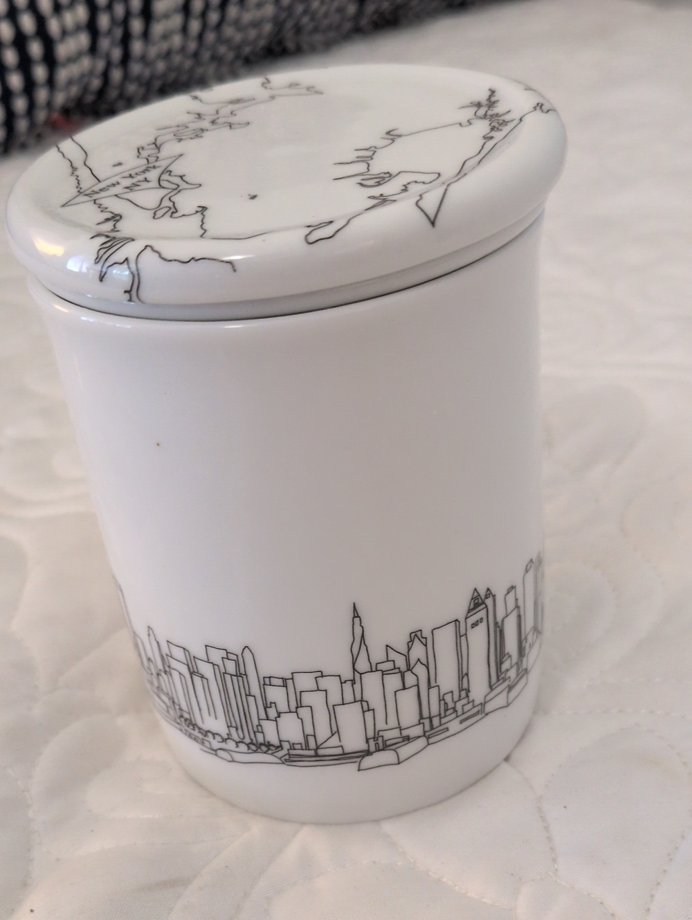 Rust Designs NY Tea Mug - Picture 2 of 12